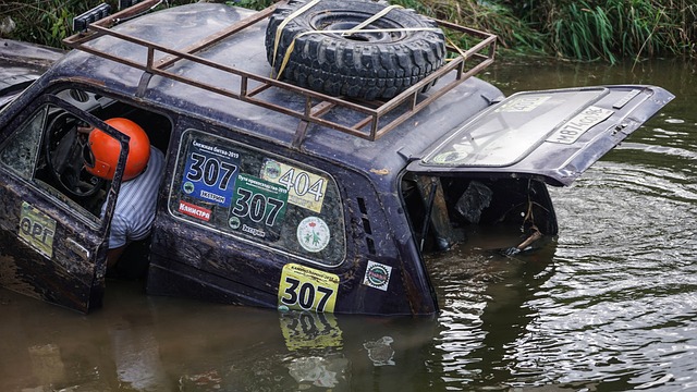 他在关键时 他在关键时